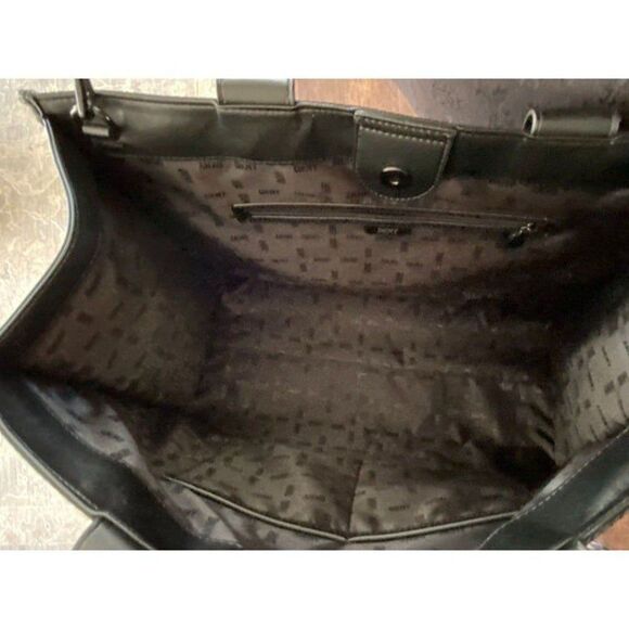 Black DKNY LEATHER PURSE with straps - Picture 4 of 11